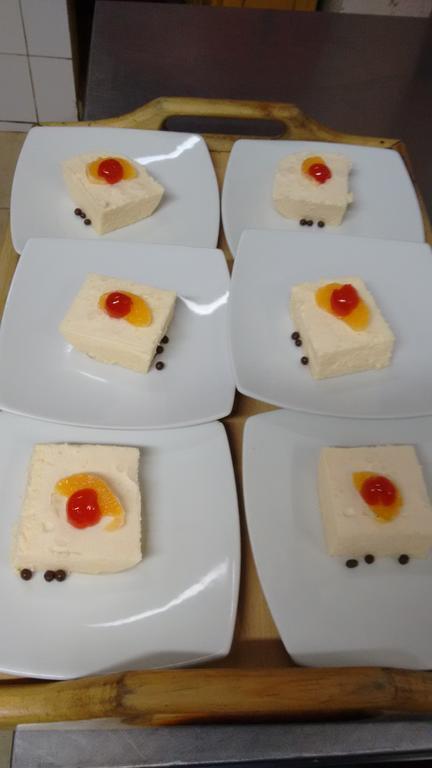 Hotel Rodelu ลาตาคุงกา ภายนอก รูปภาพ